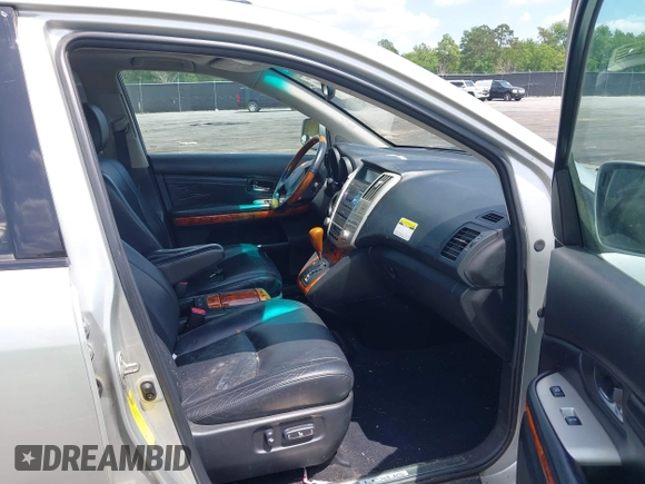 2005 Lexus RX 330 with VIN 2T2GA31U15C035122, listed as a IAAI auction lot 42164260 with 280,226 mi miles. Bid and sale history available at carsss.com. Image 5.