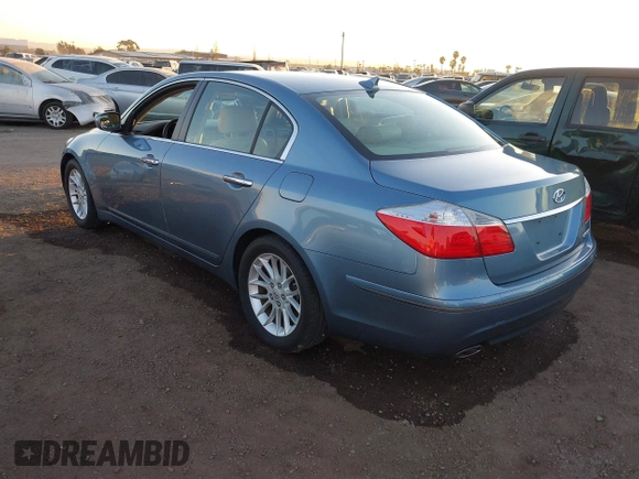 2009 Hyundai Genesis with VIN KMHGC46E19U043618, listed as a IAAI auction lot 41675082 with 108,568 mi miles and . Bid and sale history available at DreamBid. Image 3.