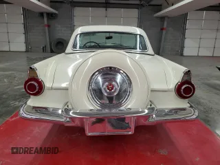 1956 Ford Thunderbird с VIN P6FH207435, выставлен на аукционе Copart как лот 46185885 с пробегом 15 314 миль миль и Чистый • Clean title. История ставок и продаж доступна на DreamBid. Изображение 6.