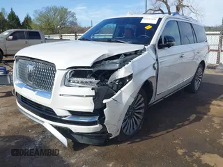 2019 Lincoln Navigator Reserve z VIN 5LMJJ2LT8KEL10852, wystawiony jako IAAI lot #41847832 z przebiegiem 88 437 mil mil oraz . Historia ofert i sprzedaży dostępna na DreamBid. Obrazek 18.