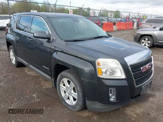 2014 GMC Terrain SLE with VIN 2GKFLVEK2E6277552, listed as a IAAI auction lot 42136511 with 124,804 mi miles. Bid and sale history available at carsss.com. Image 1.