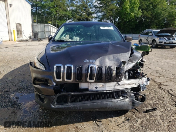 2017 Jeep Cherokee Latitude с VIN 1C4PJLCB2HW585800, выставлен на аукционе Copart как лот 57821955 с пробегом 97 109 миль миль и Списание • Salvage title. История ставок и продаж доступна на DreamBid. Изображение 5.