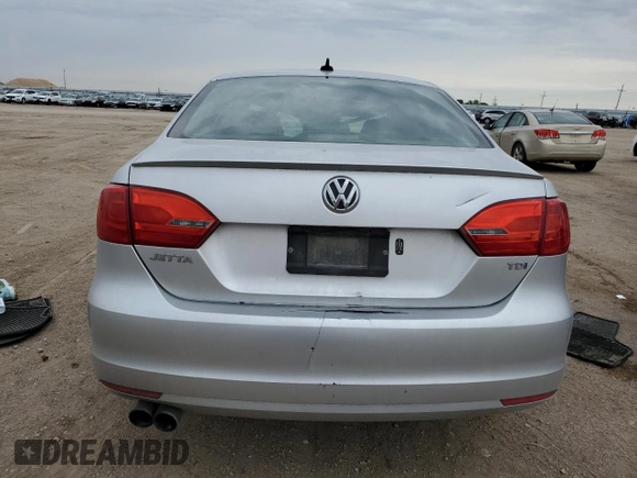 2011 Volkswagen Jetta TDI с VIN 3VWLL7AJ4BM084843, выставлен на аукционе Copart как лот 58180235 с пробегом 172 674 миль миль и Списание • Salvage title. История ставок и продаж доступна на DreamBid. Изображение 6.
