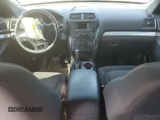 2017 Ford Explorer XLT с VIN 1FM5K7D8XHGA33580, выставлен на аукционе Copart как лот 56795705 с пробегом 82 071 миль миль и Списание • Salvage title. История ставок и продаж доступна на DreamBid. Изображение 8.