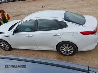 2017 Kia Optima LX z VIN 5XXGT4L39HG133028, wystawiony jako IAAI lot #41957226 z przebiegiem 92 366 mil mil oraz . Historia ofert i sprzedaży dostępna na DreamBid. Obrazek 14.
