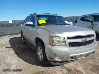 2007 Chevrolet Avalanche LT w/3LT with VIN 3GNEC12047G179026, listed as a IAAI auction lot 41225020 with 183,482 mi miles. Bid and sale history available at carsss.com. Image 1.