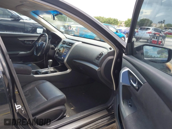 2013 Nissan Altima SV with VIN 1N4AL3AP8DC137173, listed as a IAAI auction lot 42716255 with 121,387 mi miles and . Bid and sale history available at DreamBid. Image 5.