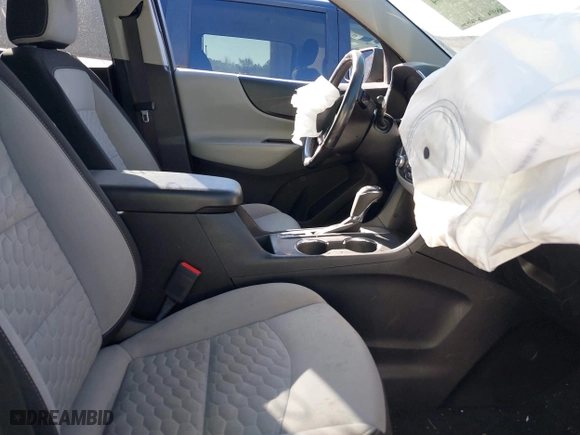 2019 Chevrolet Equinox LS with VIN 2GNAXHEV8K6273238, listed as a IAAI auction lot 41613394 with 88,576 mi miles. Bid and sale history available at carsss.com. Image 5.