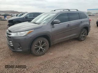 2018 Toyota Highlander LE с VIN 5TDBZRFHXJS812985, выставлен на аукционе Copart как лот 58732535 с пробегом 93 411 миль миль и Списание • Salvage title. История ставок и продаж доступна на DreamBid. Изображение 1.