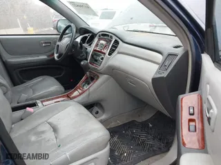 2007 Toyota Highlander w/3rd Row with VIN JTEEP21AX70218280, listed as a IAAI auction lot 41700822 with 2,230,944 mi miles. Bid and sale history available at carsss.com. Image 5.