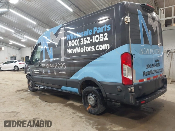 2019 Ford Transit z VIN 1FTYR2CM0KKB66383, wystawiony jako IAAI lot #42098606 z przebiegiem 325 657 mil mil oraz . Historia ofert i sprzedaży dostępna na DreamBid. Obrazek 3.