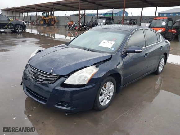 2010 Nissan Altima 2.5 S with VIN 1N4AL2AP8AN413068, listed as a IAAI auction lot 41717438 with 117,878 mi miles. Bid and sale history available at carsss.com. Image 18.