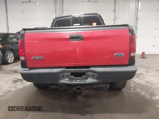 2006 Ford F-250 XL z VIN 1FTSW21P96ED33324, wystawiony jako IAAI lot #41943179 z przebiegiem Nie podano mil oraz . Historia ofert i sprzedaży dostępna na DreamBid. Obrazek 16.