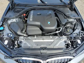2025 BMW 3 Series 330i with VIN 3MW69CW05S8F32987, listed as a Copart auction lot 51054715 with 1,613 mi miles and Clean Title. Bid and sale history available at carsss.com. Image 11.