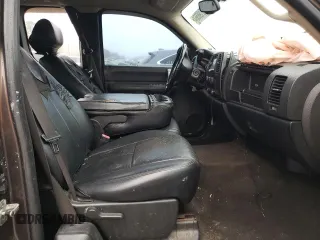 2007 Chevrolet Silverado 1500 Work Truck with VIN 2GCEC19C271570175, listed as a Copart auction lot 86196564 with 360,663 mi miles and Salvage Title. Bid and sale history available at DreamBid. Image 7.