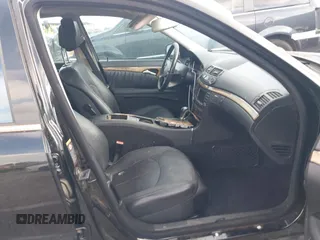 2007 Mercedes-Benz E 550 Sport with VIN WDBUF72X07A982649, listed as a IAAI auction lot 42125131 with Not provided miles and . Bid and sale history available at DreamBid. Image 5.