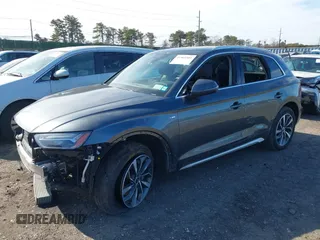 2022 Audi Q5 S line Premium Plus with VIN WA1EAAFY6N2111079, listed as a IAAI auction lot 41561501 with 67,799 mi miles. Bid and sale history available at carsss.com. Image 17.