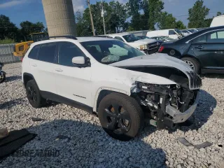 2016 Jeep Cherokee Altitude с VIN 1C4PJMCS7GW225779, выставлен на аукционе Copart как лот 63070925 с пробегом Не указан миль и Чистый • Clean title. История ставок и продаж доступна на DreamBid. Изображение 4.