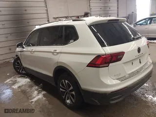 2024 Volkswagen Tiguan S with VIN 3VVRB7AX1RM050617, listed as a IAAI auction lot 41247769 with 20,699 mi miles. Bid and sale history available at carsss.com. Image 3.