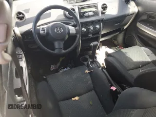 2006 Scion xA z VIN JTKKT624960165579, wystawiony jako Copart lot #55891475 z przebiegiem 81 165 mil mil oraz Szkoda całkowita • Salvage title. Historia ofert i sprzedaży dostępna na DreamBid. Obrazek 8.