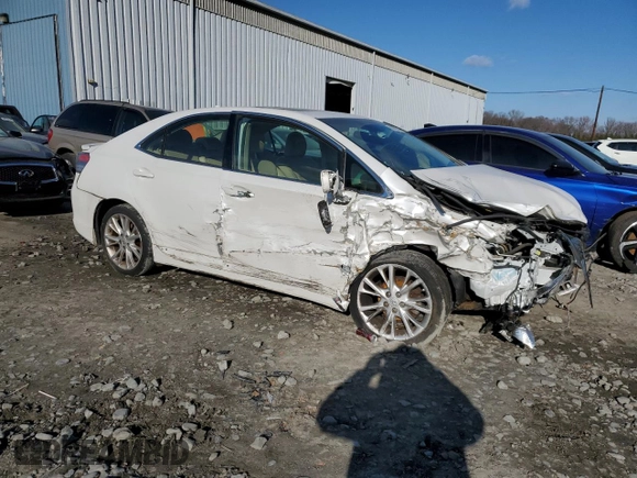 2010 Lexus HS 250h with VIN JTHBB1BA8A2019818, listed as a Copart auction lot 82401384 with 115,184 mi miles and Salvage Title. Bid and sale history available at DreamBid. Image 4.
