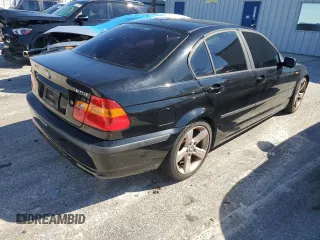 2004 BMW 3 Series 325i with VIN WBAET37424NJ42802, listed as a Copart auction lot 88778135 with 117,722 mi miles and Salvage Title. Bid and sale history available at carsss.com. Image 3.