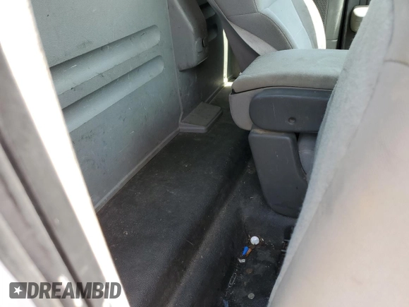 2006 Ford F-150 XL с VIN 1FTRF12W76NB04137, выставлен на аукционе Copart как лот 62117615 с пробегом Не указан миль и Списание • Salvage title. История ставок и продаж доступна на DreamBid. Изображение 10.