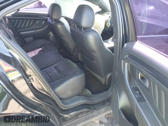 2016 Ford Taurus SHO z VIN 1FAHP2KTXGG153963, wystawiony jako IAAI lot #41825220 z przebiegiem Nie podano mil oraz . Historia ofert i sprzedaży dostępna na DreamBid. Obrazek 8.