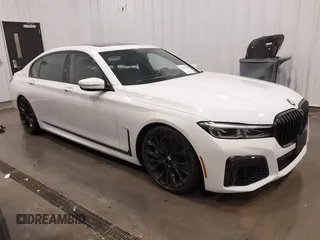 2022 BMW 7 Series 750i xDrive z VIN WBA7U2C03NCG89838, wystawiony jako IAAI lot #42187695 z przebiegiem 27 443 mil mil oraz . Historia ofert i sprzedaży dostępna na DreamBid. Obrazek 1.