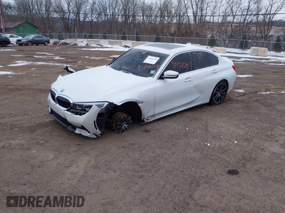 2021 BMW 3 Series 330i xDrive with VIN WBA5R7C05MFL03288, listed as a IAAI auction lot 41492559 with 47,170 mi miles and . Bid and sale history available at DreamBid. Image 17.