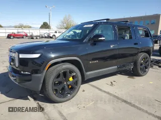 2023 Rivian R1S Adventure z VIN 7PDSGABA3PN025254, wystawiony jako Copart lot #53902505 z przebiegiem 15 570 mil mil oraz Szkody całkowita. Historia ofert i sprzedaży dostępna na DreamBid. Obrazek 1.