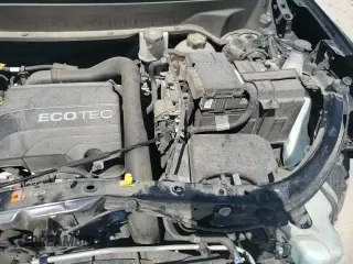 2020 Chevrolet Equinox LS z VIN 2GNAXHEV0L6191960, wystawiony jako Copart lot #70029745 z przebiegiem 78 215 mil mil oraz Szkoda całkowita • Salvage title. Historia ofert i sprzedaży dostępna na DreamBid. Obrazek 16.