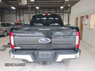 2019 Ford F-250 XL z VIN 1FT7W2BT9KEG37734, wystawiony jako IAAI lot #42042880 z przebiegiem 119 771 mil mil oraz . Historia ofert i sprzedaży dostępna na DreamBid. Obrazek 17.
