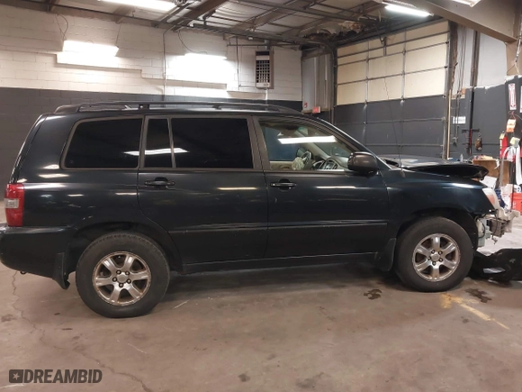 2004 Toyota Highlander with VIN JTEEP21A740043174, listed as a IAAI auction lot 41821037 with 453,624 mi miles. Bid and sale history available at carsss.com. Image 14.