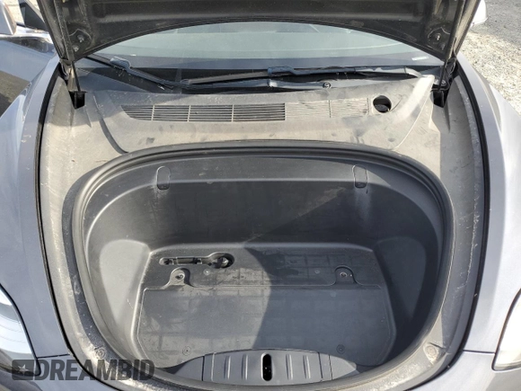 2019 Tesla Model 3 Mid Range with VIN 5YJ3E1EA3KF425416, listed as a Copart auction lot 46623325 with 84,060 mi miles and Salvage Title. Bid and sale history available at DreamBid. Image 12.