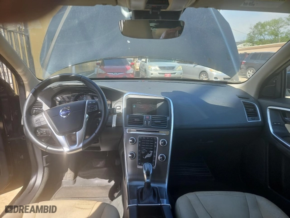 2016 Volvo XC60 T5 Drive-E Premier with VIN YV440MDK8G2853679, listed as a Copart auction lot 53969555 with 162,583 mi miles and Clean Title. Bid and sale history available at carsss.com. Image 9.