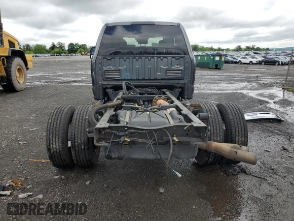 2019 Ford F-350 XL z VIN 1FD8X3HT2KEE17555, wystawiony jako Copart lot #55940505 z przebiegiem 107 979 mil mil oraz Szkody całkowita. Historia ofert i sprzedaży dostępna na DreamBid. Obrazek 6.