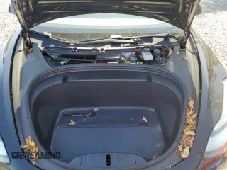 2020 Tesla Model 3 Standard Range Plus z VIN 5YJ3E1EA7LF606441, wystawiony jako Copart lot #53382915 z przebiegiem 56 113 mil mil oraz Szkoda całkowita • Salvage title. Historia ofert i sprzedaży dostępna na DreamBid. Obrazek 11.