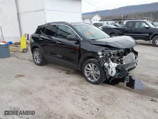 2022 Buick Encore GX Essence with VIN KL4MMGSLXNB136597, listed as a IAAI auction lot 40908220 with 28,855 mi miles. Bid and sale history available at carsss.com. Image 1.