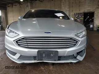 2018 Ford Fusion SE with VIN 3FA6P0H74JR198077, listed as a IAAI auction lot 41717264 with 70,151 mi miles. Bid and sale history available at carsss.com. Image 12.