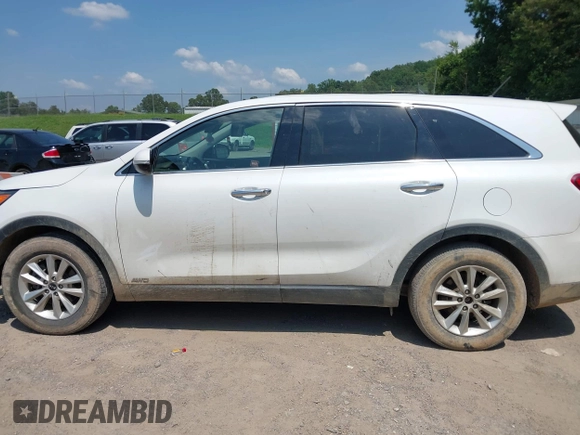 2019 Kia Sorento LX with VIN 5XYPGDA51KG560134, listed as a IAAI auction lot 42567418 with 112,494 mi miles and . Bid and sale history available at DreamBid. Image 14.
