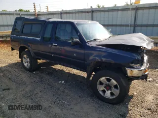 1993 Toyota Pickup DLX с VIN 4TAVN13D4PZ156264, выставлен на аукционе Copart как лот 59702885 с пробегом 199 184 миль миль и Списание • Salvage title. История ставок и продаж доступна на DreamBid. Изображение 4.