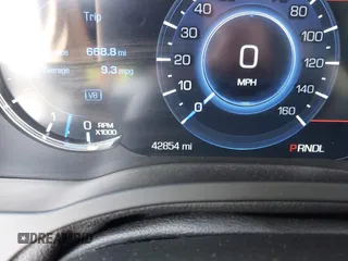 2020 Cadillac Escalade Luxury z VIN 1GYS3BKJ6LR124477, wystawiony jako IAAI lot #42042960 z przebiegiem 42 854 mil mil oraz . Historia ofert i sprzedaży dostępna na DreamBid. Obrazek 7.