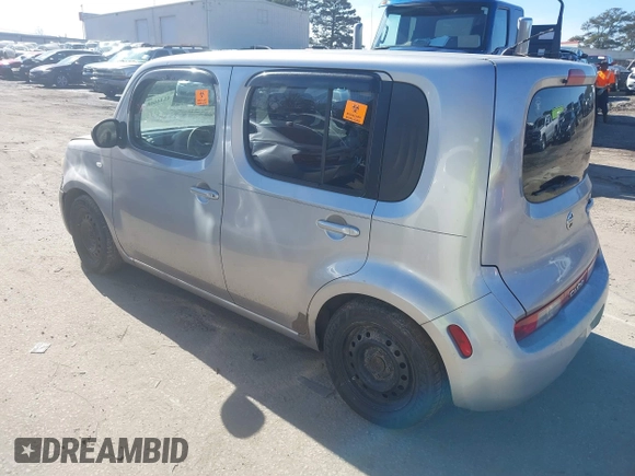 2009 Nissan Cube SL z VIN JN8AZ28RX9T126052, wystawiony jako IAAI lot #41446606 z przebiegiem 246 413 mil mil oraz . Historia ofert i sprzedaży dostępna na DreamBid. Obrazek 3.