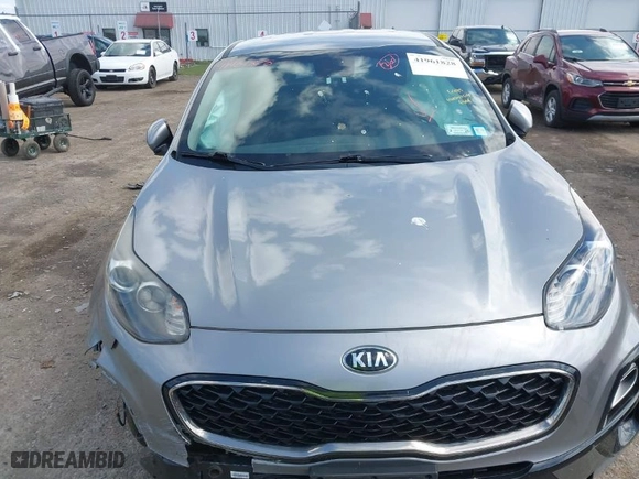 2020 Kia Sportage LX with VIN KNDPMCAC9L7629569, listed as a IAAI auction lot 41961828 with 51,395 mi miles. Bid and sale history available at carsss.com. Image 13.