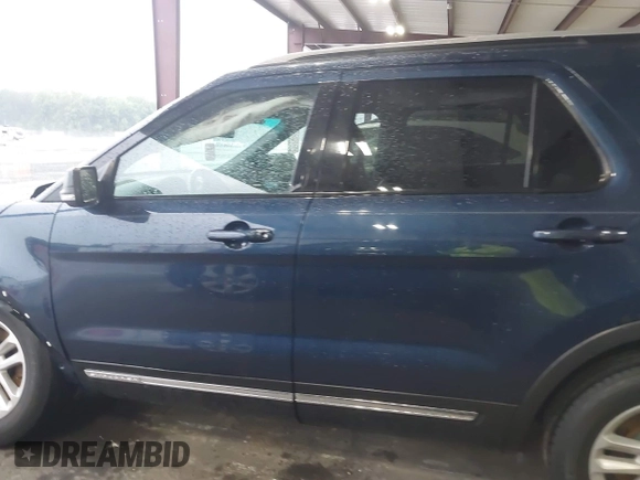 2017 Ford Explorer XLT with VIN 1FM5K7DH9HGB38952, listed as a IAAI auction lot 42381832 with 98,871 mi miles and . Bid and sale history available at DreamBid. Image 15.