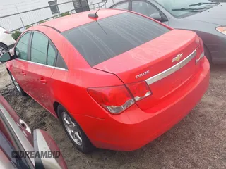 2015 Chevrolet Cruze LT with VIN 1G1PC5SB8F7162923, listed as a IAAI auction lot 42196404 with 186,559 mi miles and . Bid and sale history available at DreamBid. Image 3.