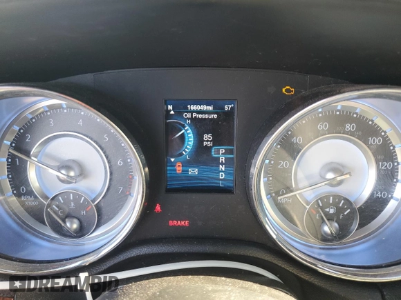 2014 Chrysler 300 z VIN 2C3CCAAG7EH255371, wystawiony jako Copart lot #54427245 z przebiegiem 166 049 mil mil oraz Szkoda całkowita • Salvage title. Historia ofert i sprzedaży dostępna na DreamBid. Obrazek 9.