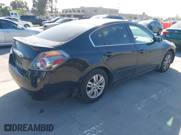 2012 Nissan Altima S z VIN 1N4AL2APXCN551942, wystawiony jako IAAI lot #42270515 z przebiegiem 263 940 mil mil oraz . Historia ofert i sprzedaży dostępna na DreamBid. Obrazek 4.