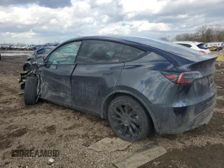 2024 Tesla Model Y Long Range with VIN 7SAYGDEE0RF985007, listed as a Copart auction lot 46619755 with Not Provided miles and Salvage Title. Bid and sale history available at DreamBid. Image 2.